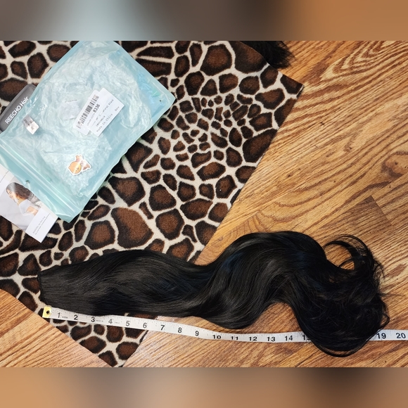 20" 1-Pack 3/4 Full Head Wavy Clip in Synthetic Hair Extensions - Picture 13 of 14